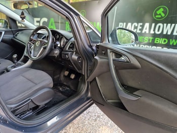 Used Vauxhall Astra 2015 for sale - 79252059: Photo