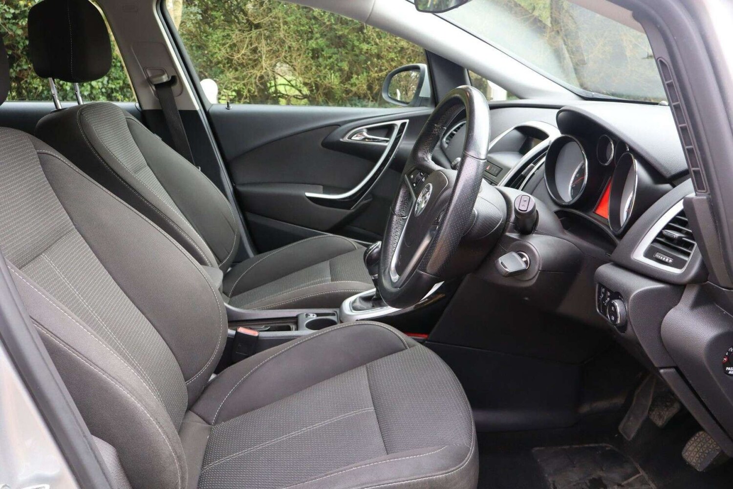 Used Vauxhall Astra 2012 for sale - 77910141: Photo 16
