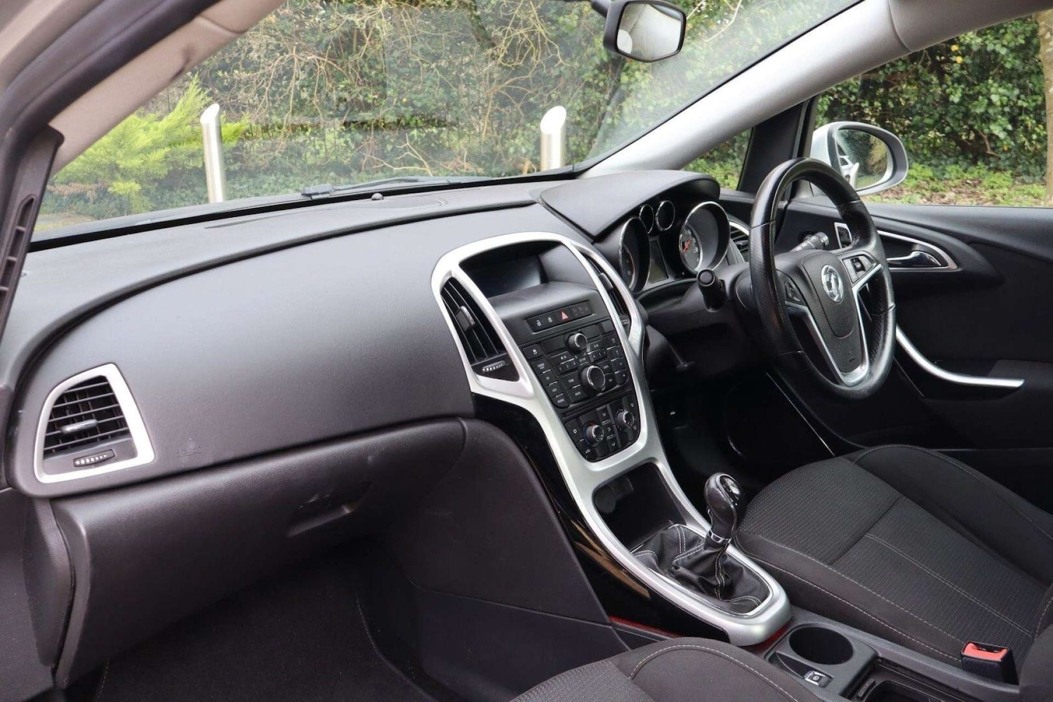 Used Vauxhall Astra 2012 for sale - 77910141: Photo 4