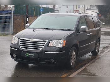 Used Chrysler Grand Voyager 2011 for sale - 77210080: Photo