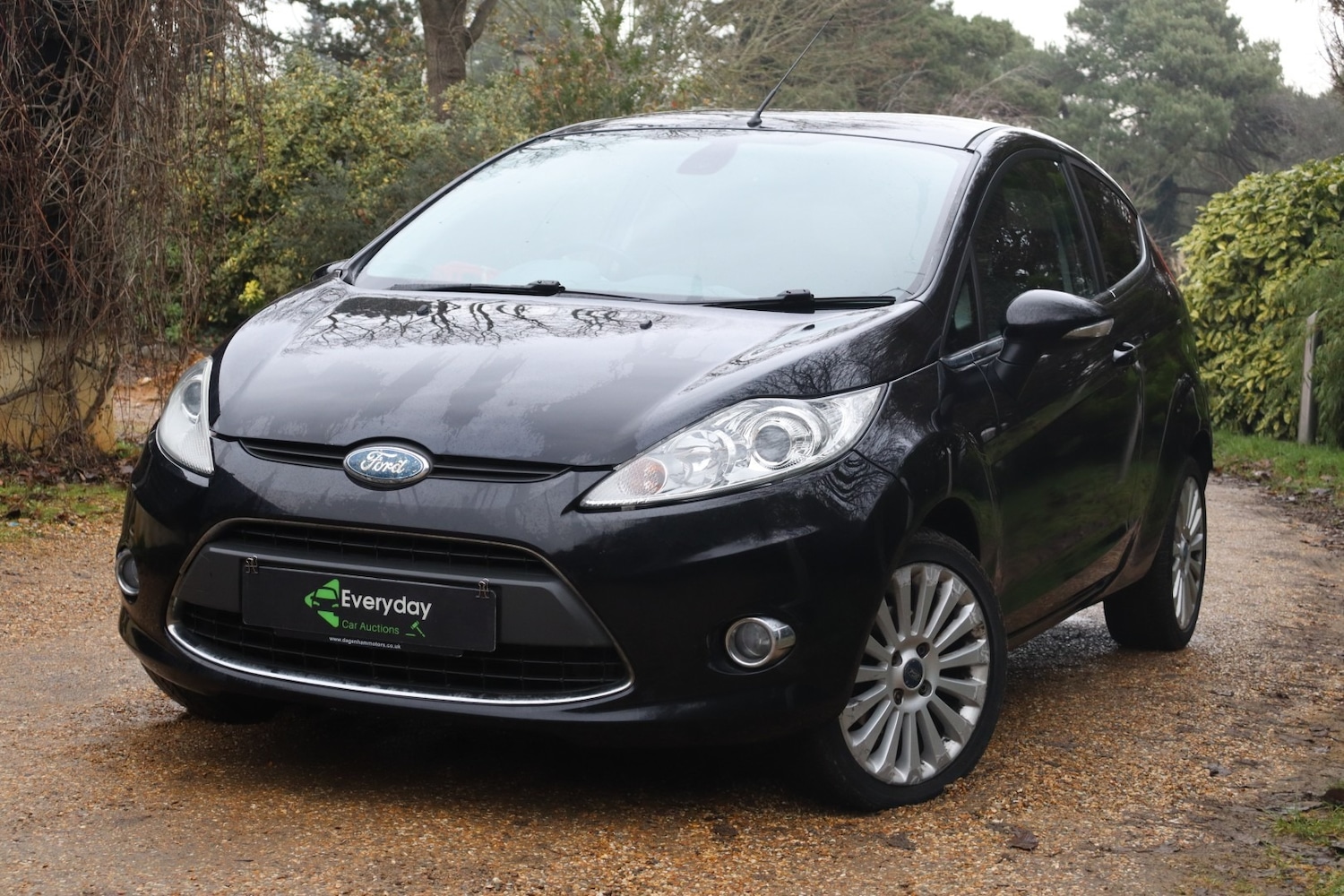 Used Ford Fiesta 2010 for sale - 77247872: Photo 2