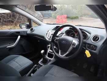 Used Ford Fiesta 2010 for sale - 77247872: Photo