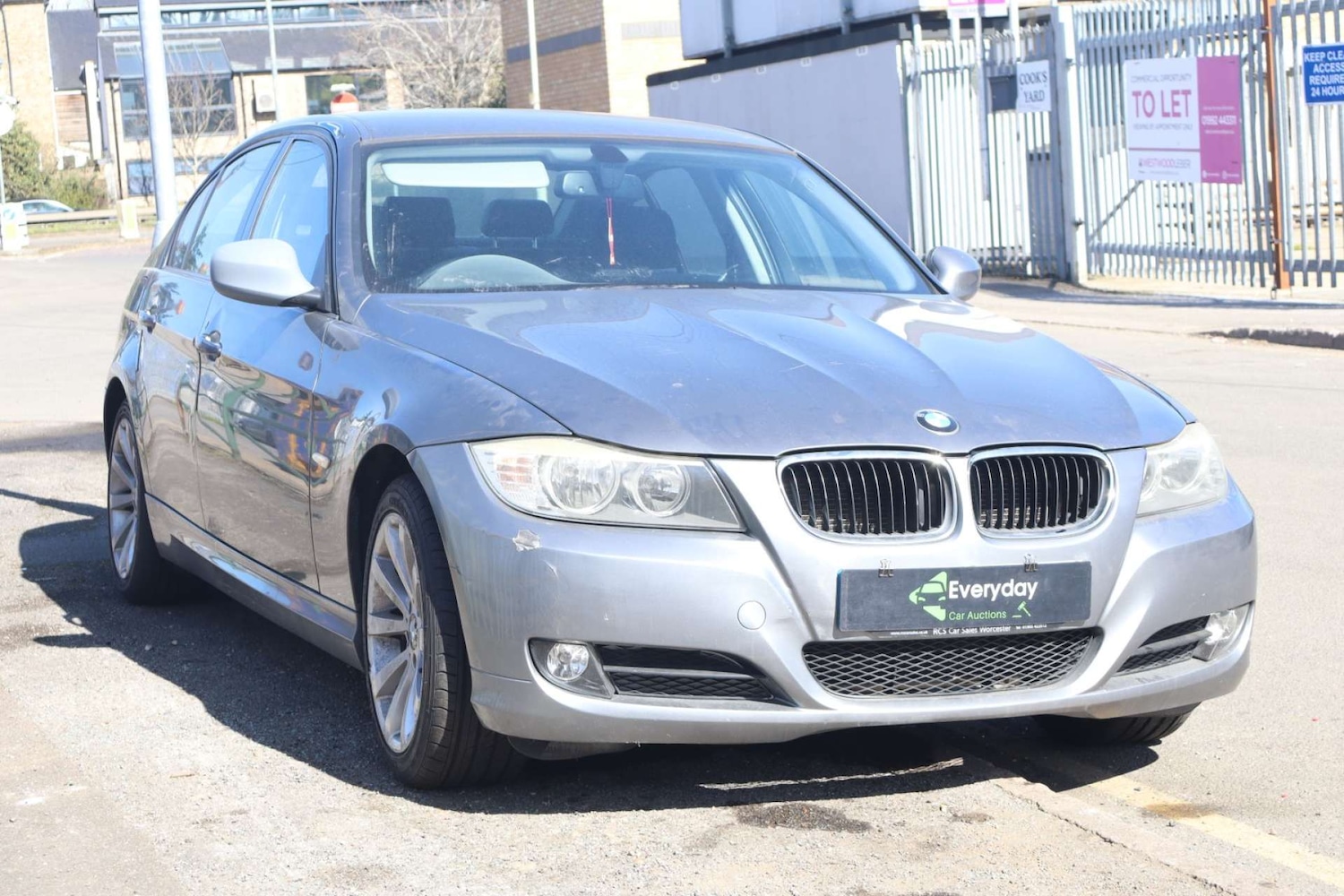 Used BMW 3 Series 2010 for sale - 77974153: Photo 1