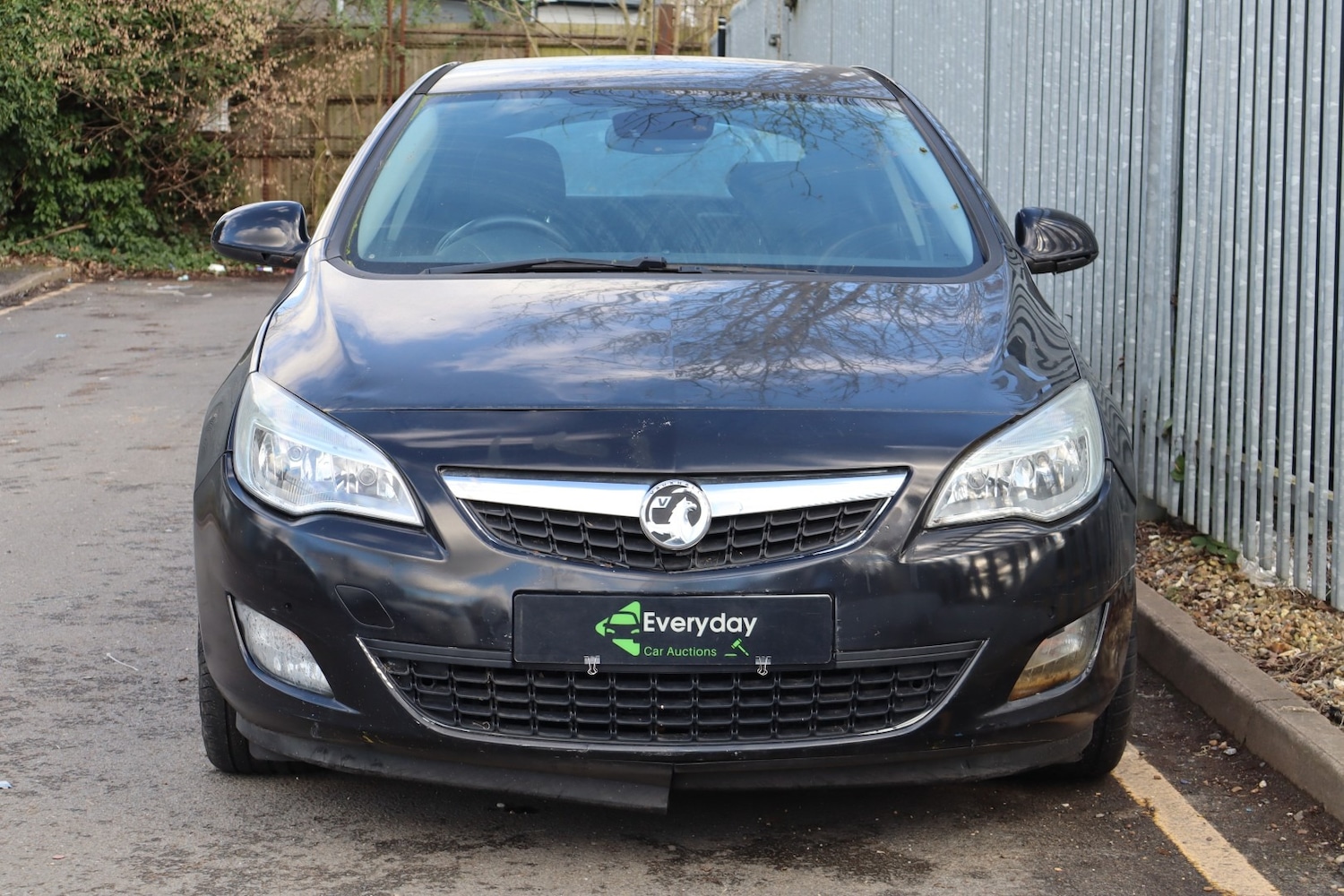 Used Vauxhall Astra 2011 for sale - 77555921: Photo 2