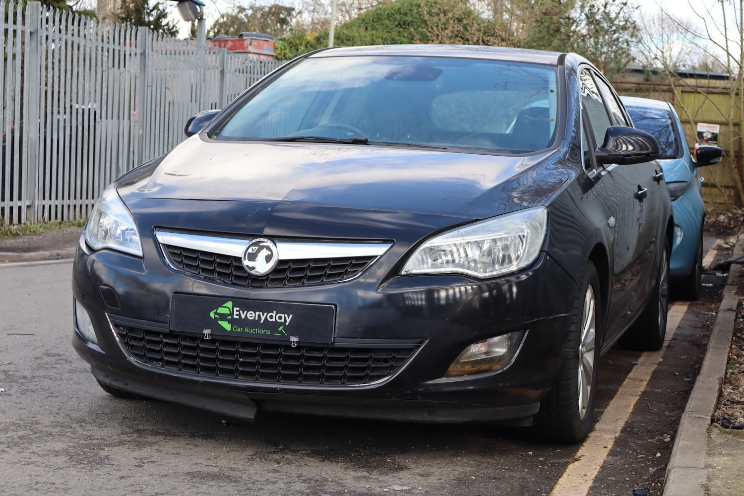 Used Vauxhall Astra 2011 for sale - 77555921: Photo 3