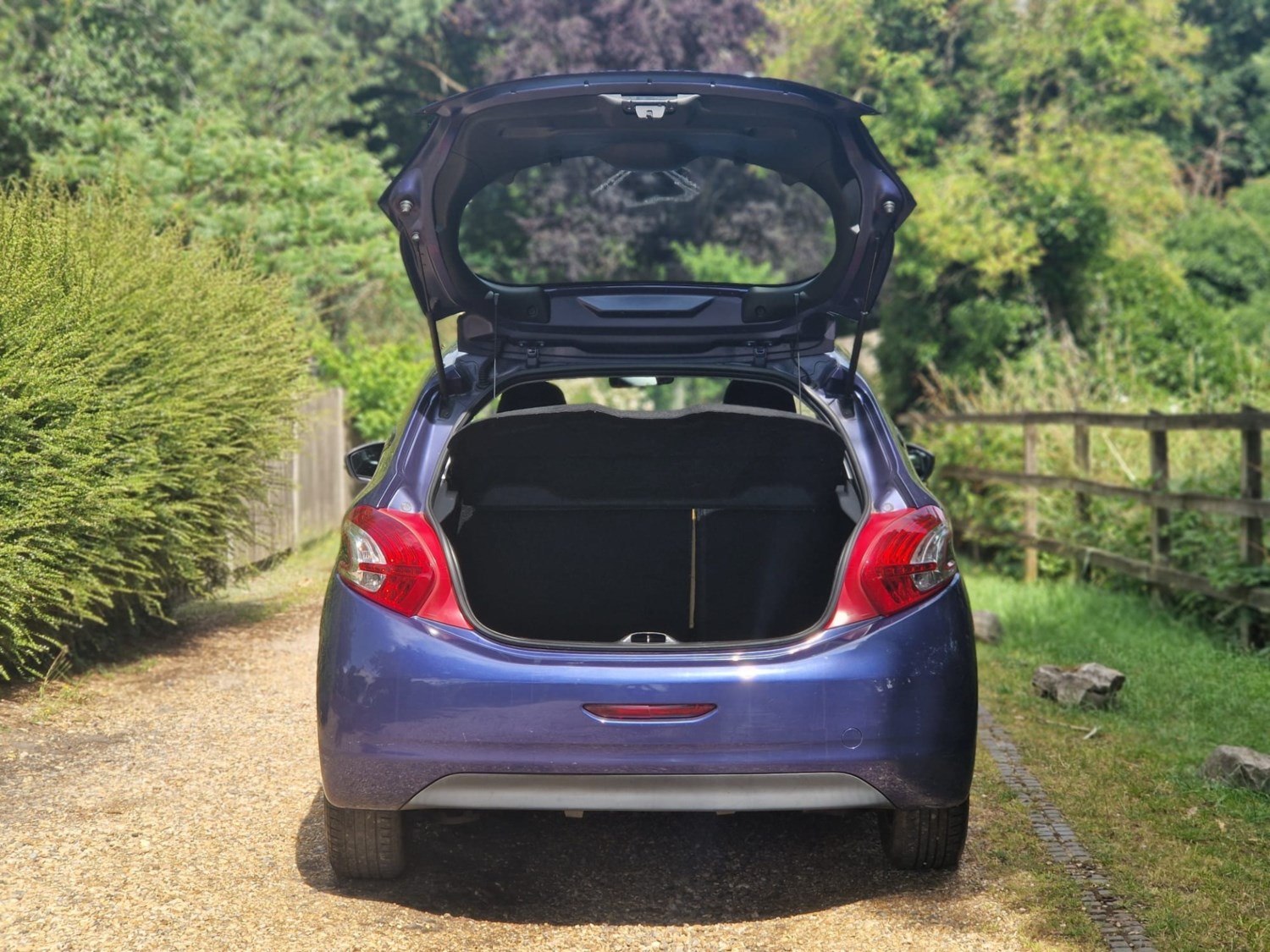 Peugeot 208 2012 (62) - 1.4 VTi Active 3dr - Image 14