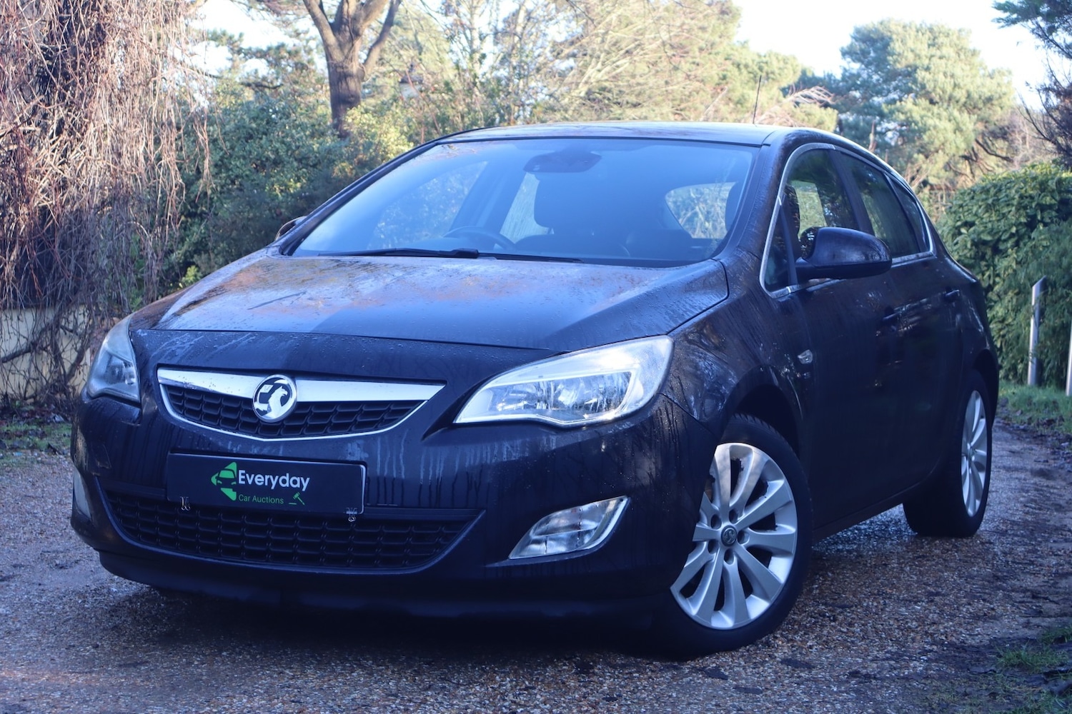 Used Vauxhall Astra 2010 for sale - 77220775: Photo 2