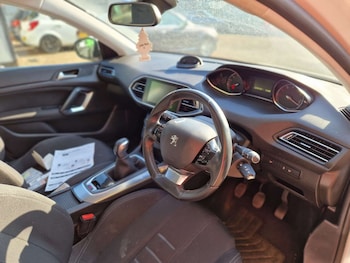 Used Peugeot 308 2014 for sale - 79391608: Photo