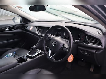 Used Vauxhall Insignia 2018 for sale - 77349867: Photo