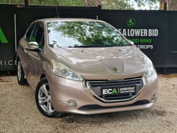 Used Peugeot 208 2012 for sale - 79549682: Photo