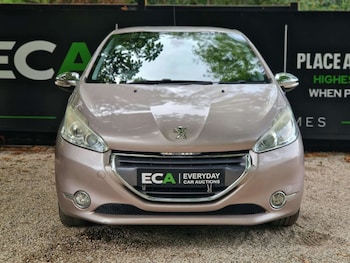 Used Peugeot 208 2012 for sale - 79549682: Photo
