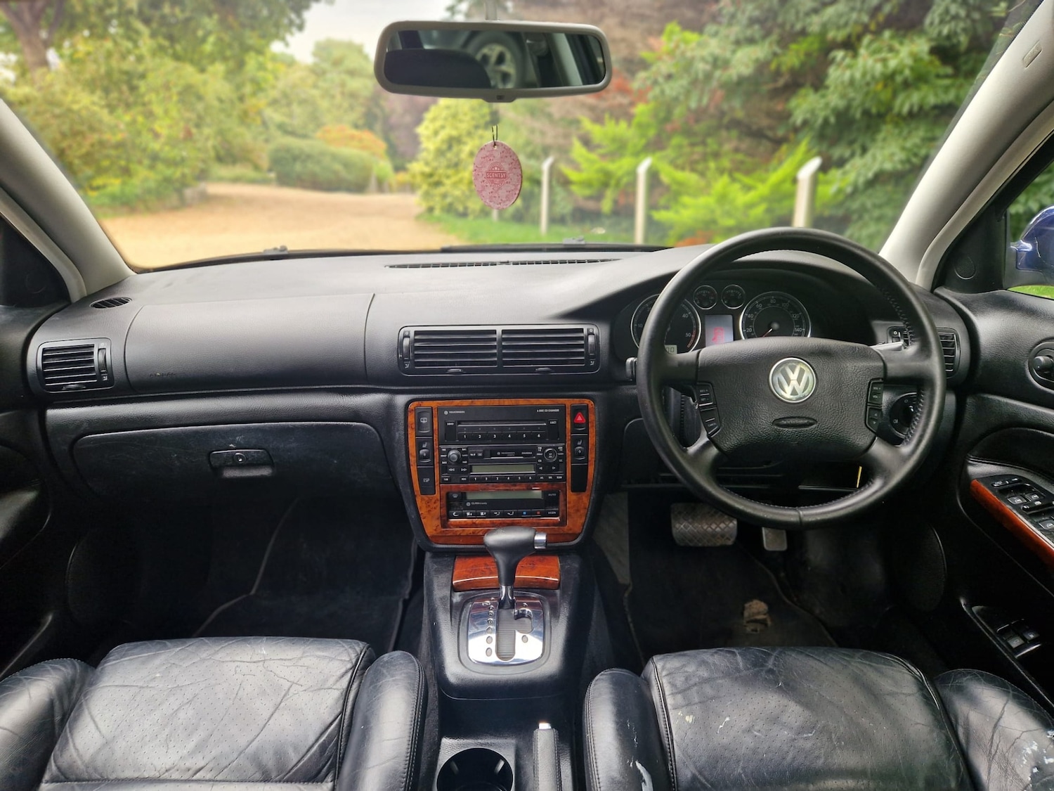 Used Volkswagen Passat 2003 for sale - 76144156: Photo 14