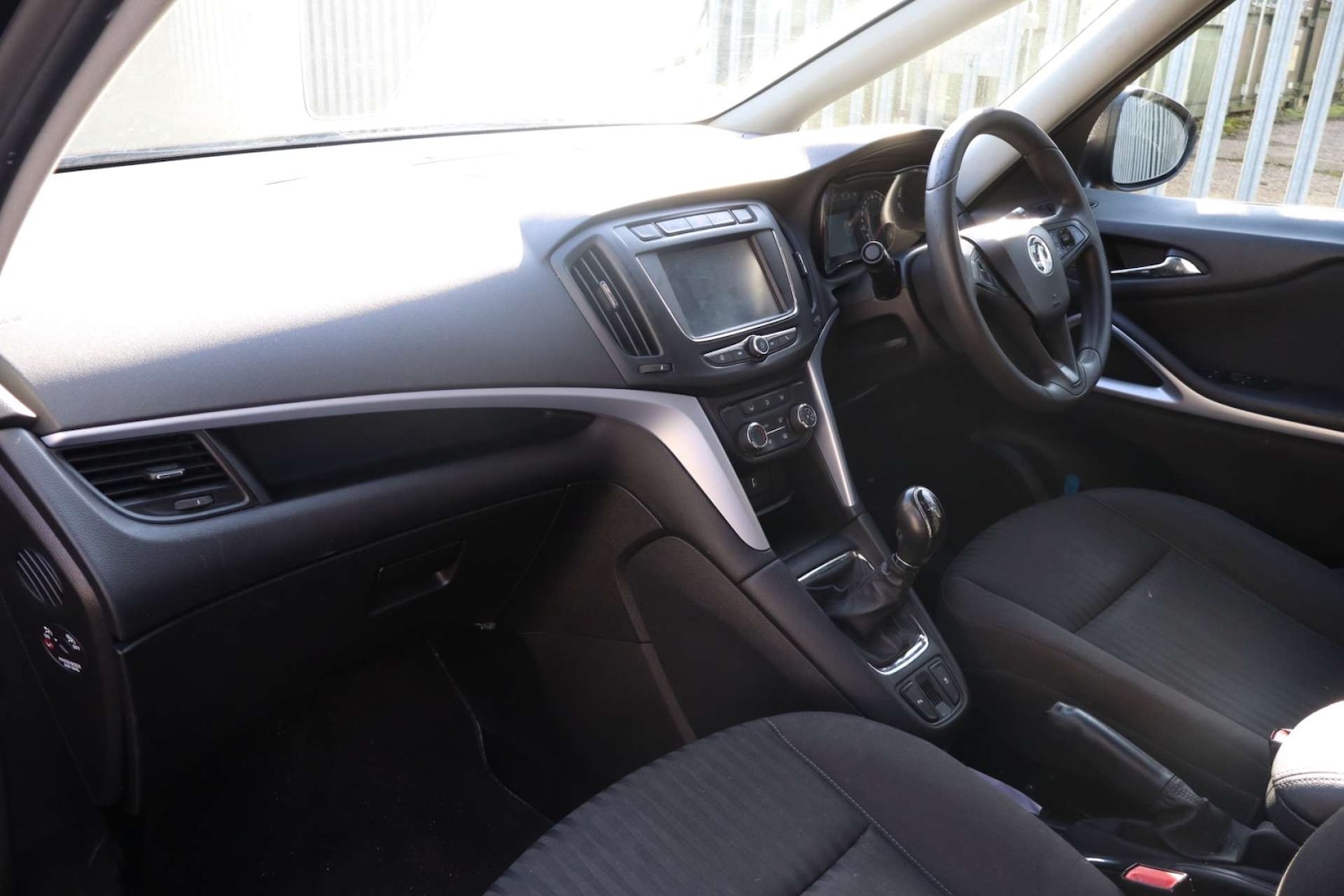 Used Vauxhall Zafira 2017 for sale - 77917703: Photo 10