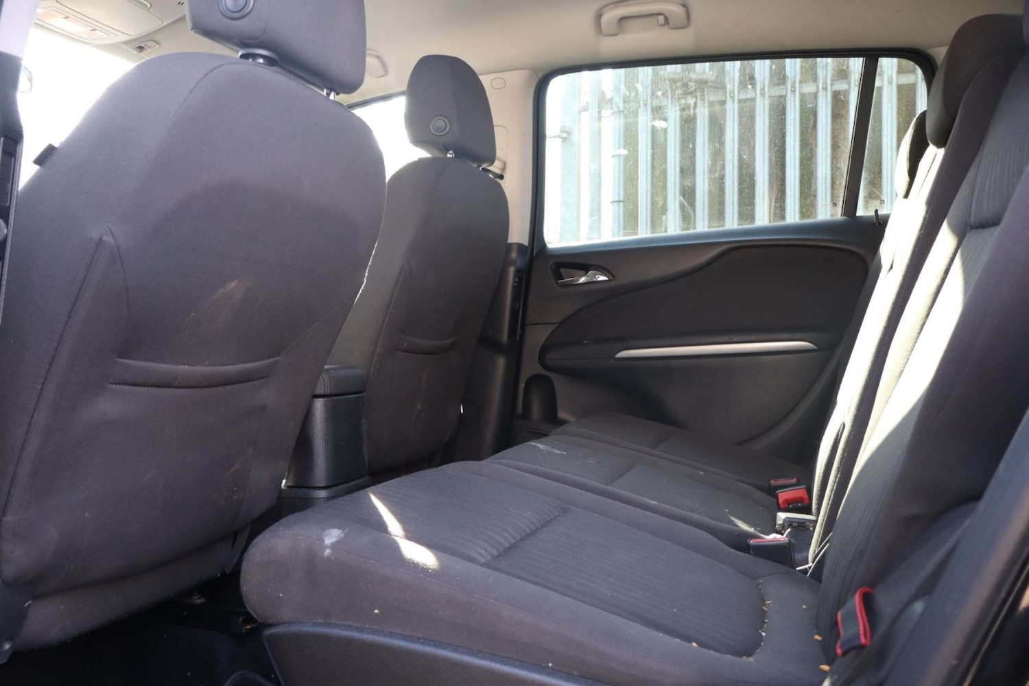 Used Vauxhall Zafira 2017 for sale - 77917703: Photo 11