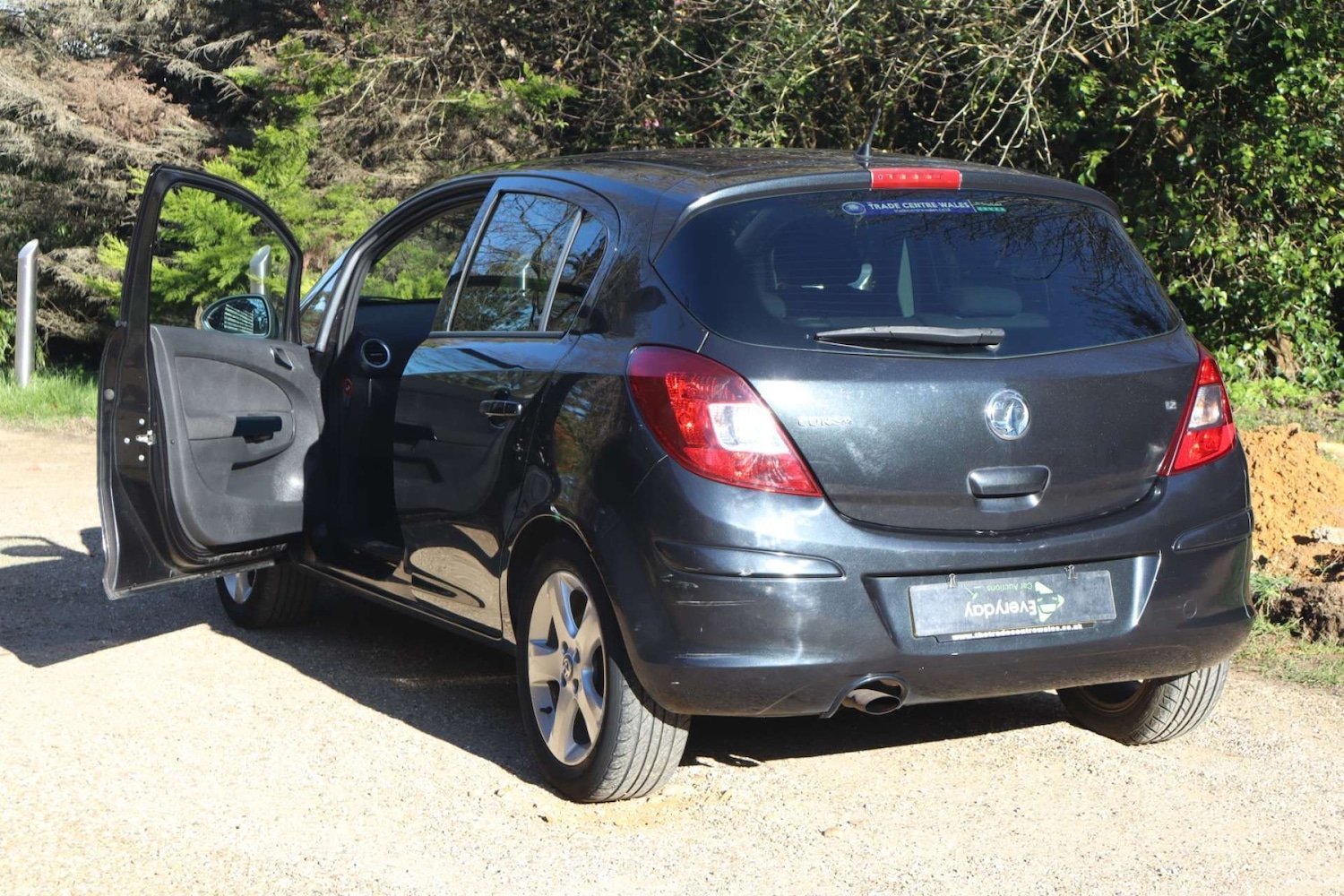 Used Vauxhall Corsa 2012 for sale - 77976967: Photo 24