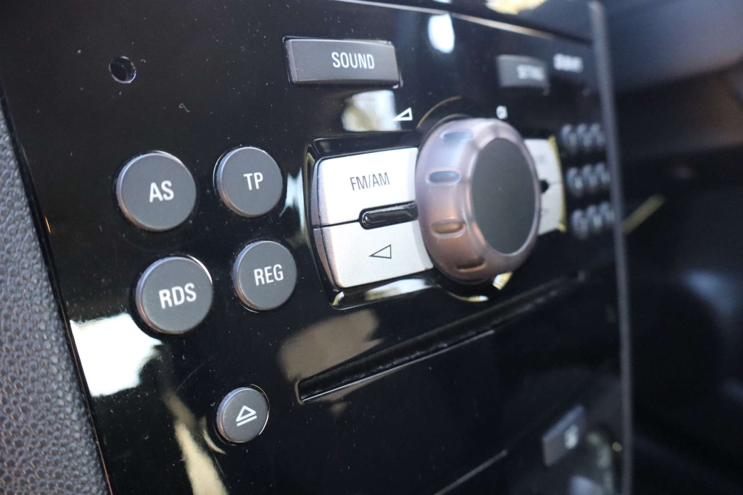 Used Vauxhall Corsa 2012 for sale - 77976967: Photo 39