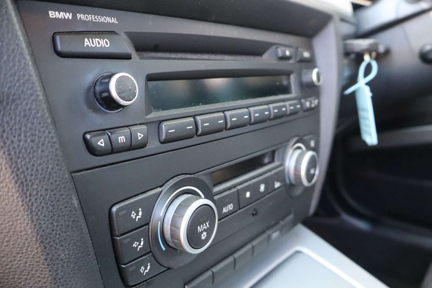 Used BMW 3 Series 2011 for sale - 78150122: Photo 40