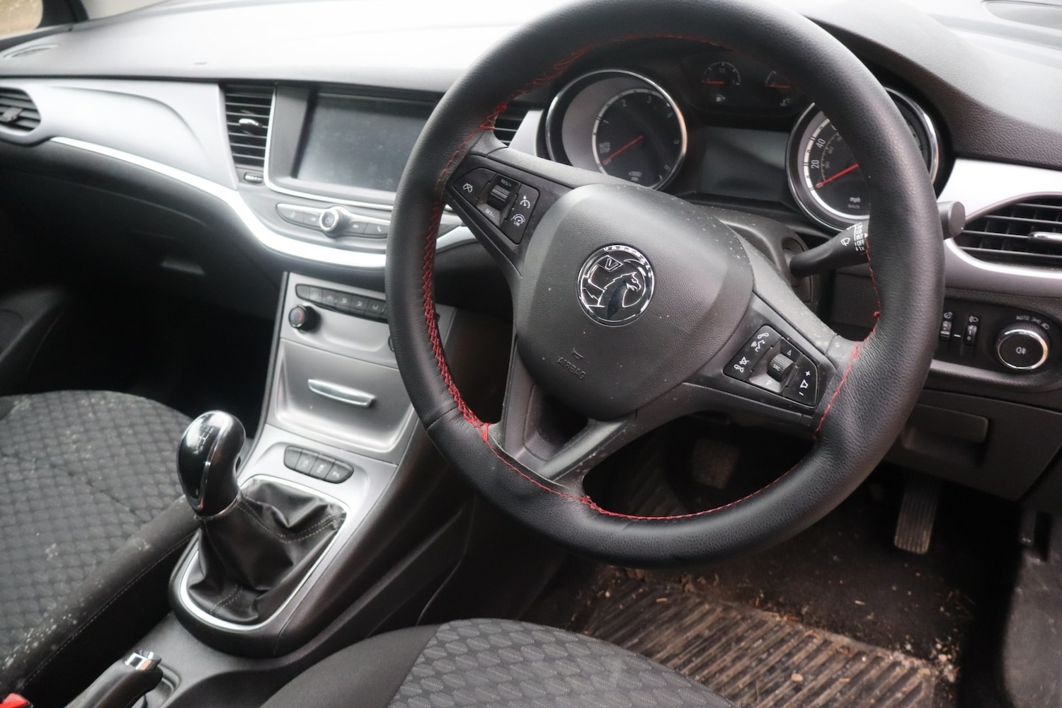 Used Vauxhall Astra 2016 for sale - 76761951: Photo 6