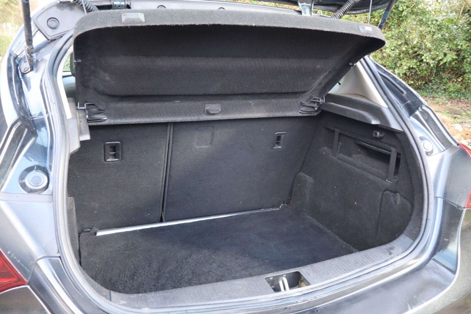 Used Vauxhall Astra 2013 for sale - 77910130: Photo 34