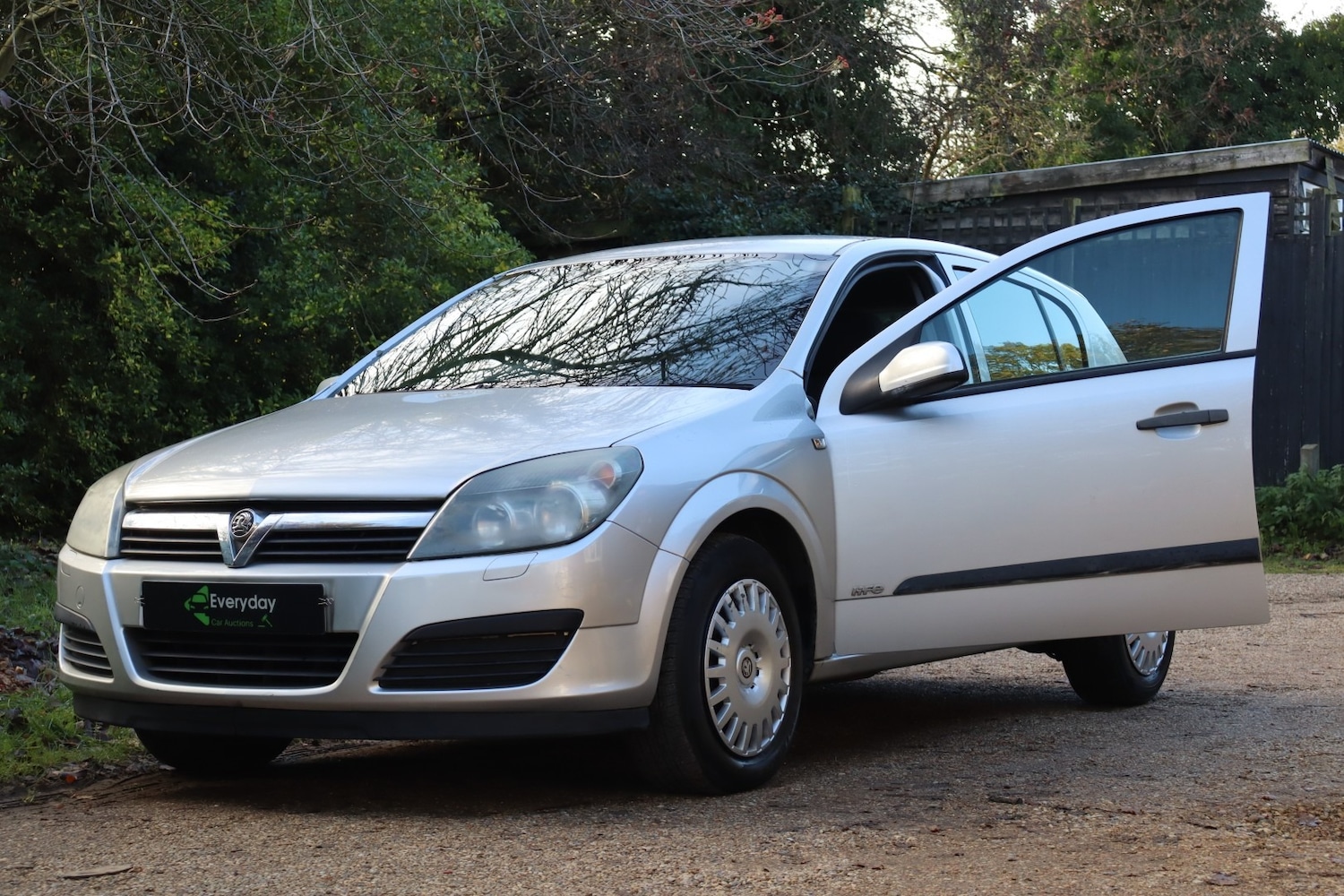 Used Vauxhall Astra 2006 for sale - 76611499: Photo 2