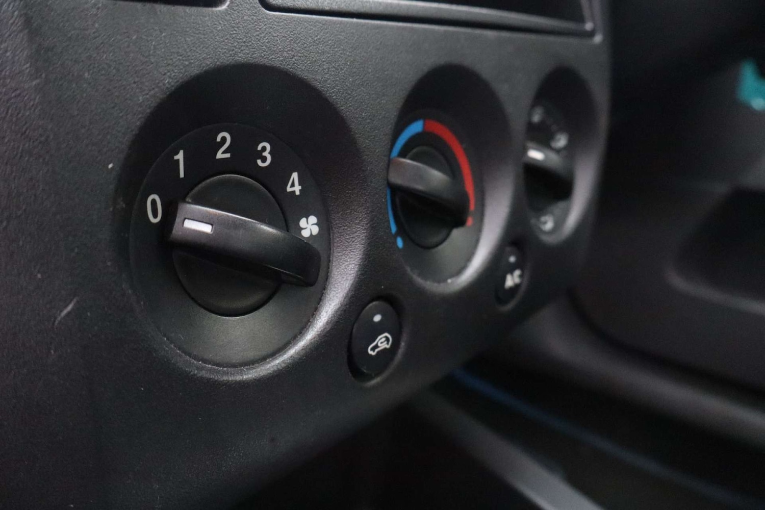 Used Ford Fiesta 2003 for sale - 78014279: Photo 36