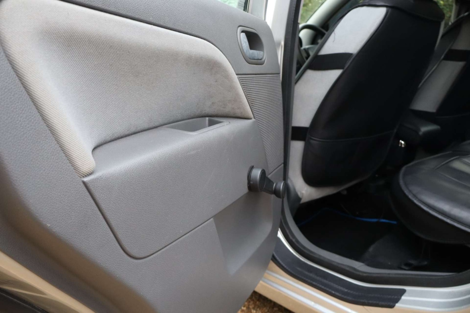 Used Ford Fiesta 2003 for sale - 78014279: Photo 38