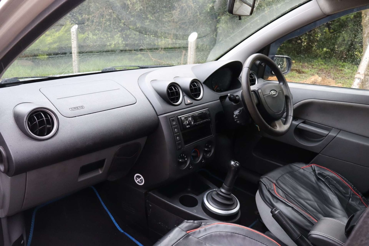 Used Ford Fiesta 2003 for sale - 78014279: Photo 4