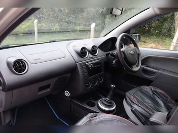 Used Ford Fiesta 2003 for sale - 78014279: Photo