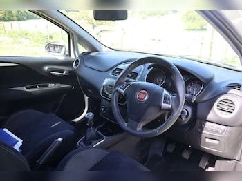 Used Fiat Punto 2014 for sale - 78456138: Photo