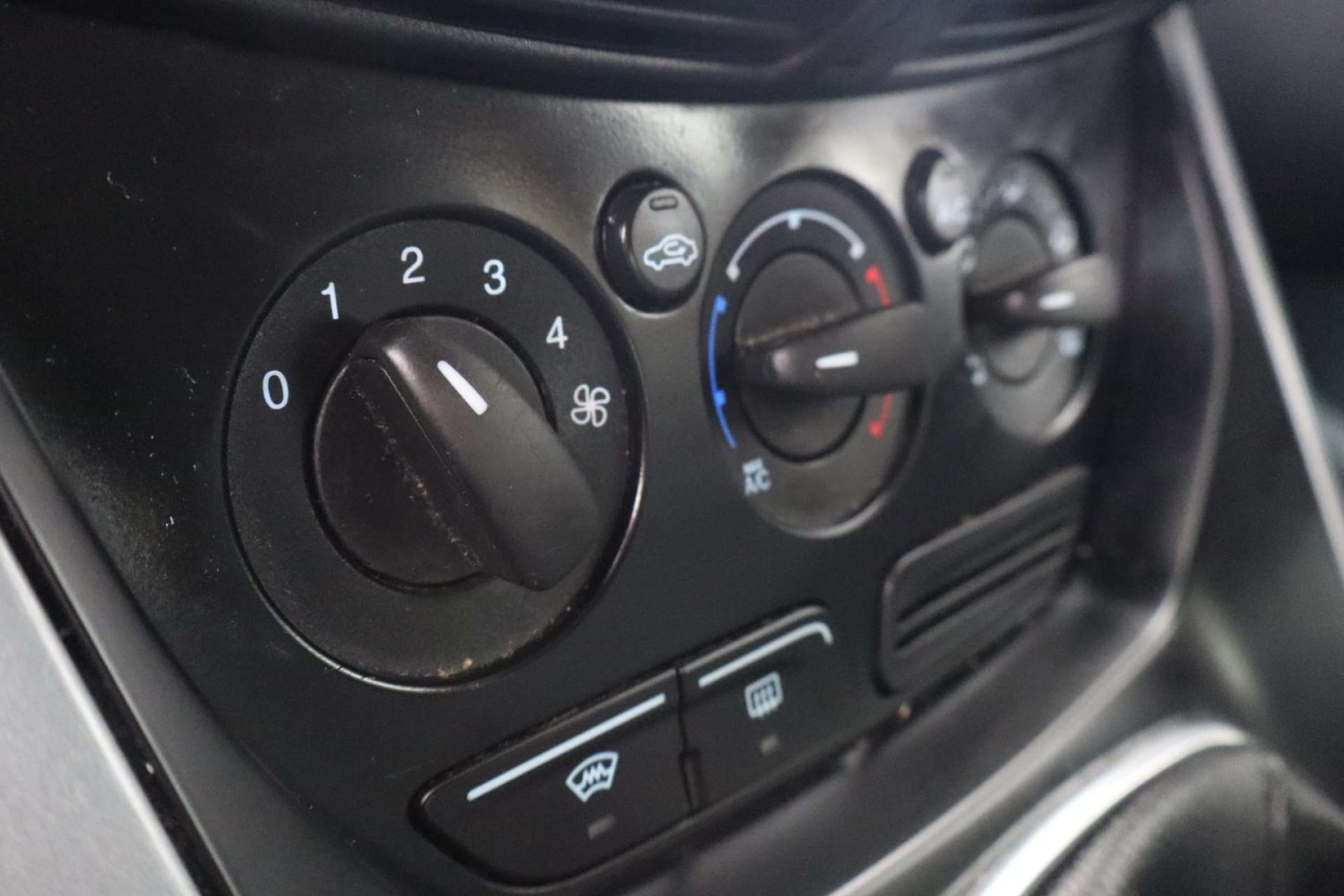 Used Ford C-Max 2012 for sale - 78123011: Photo 39