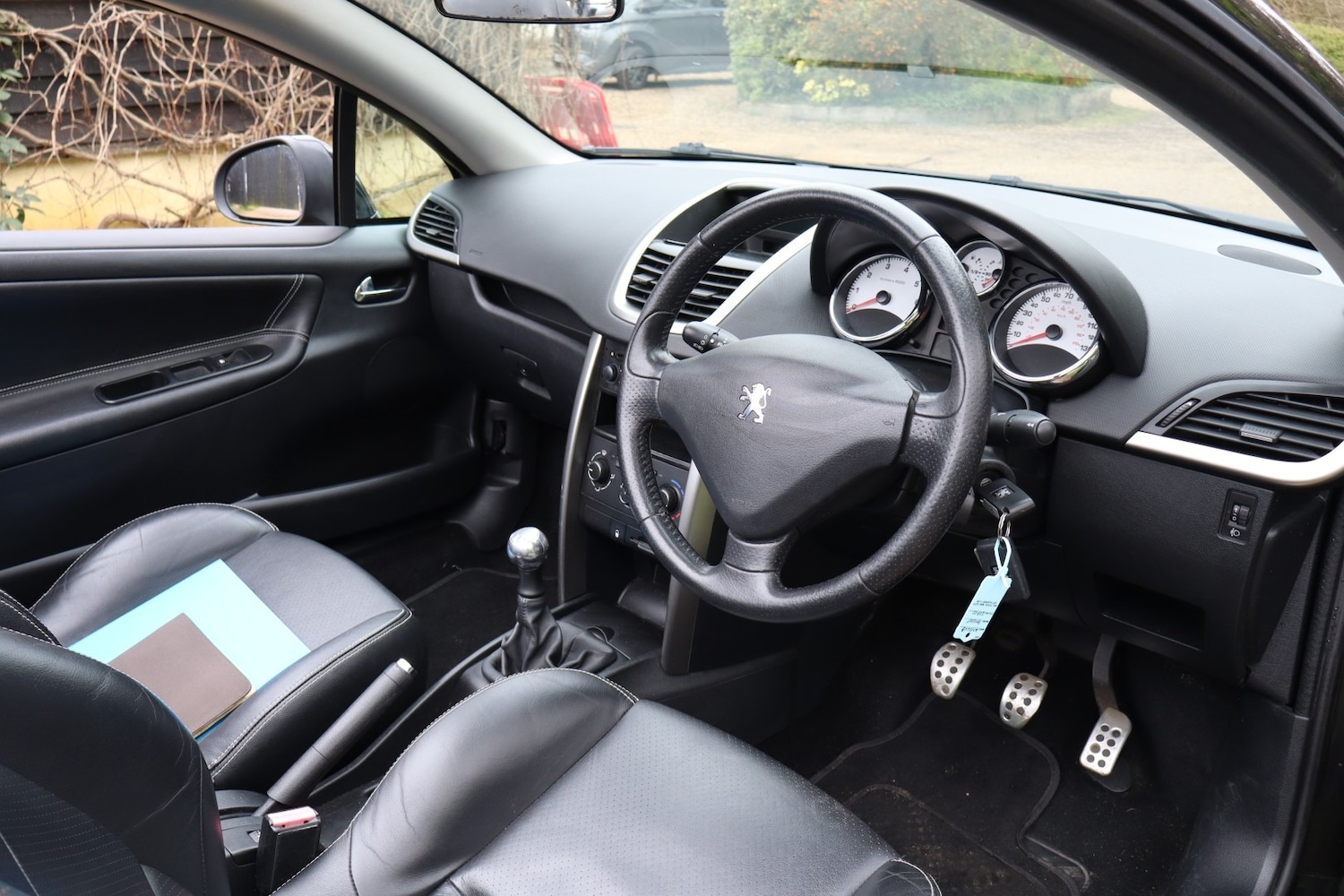 Used Peugeot 207 2010 for sale - 77871779: Photo 4