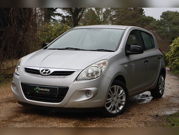 Used Hyundai i20 2012 for sale - 77297341: Photo