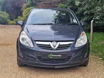 Vauxhall - Corsa