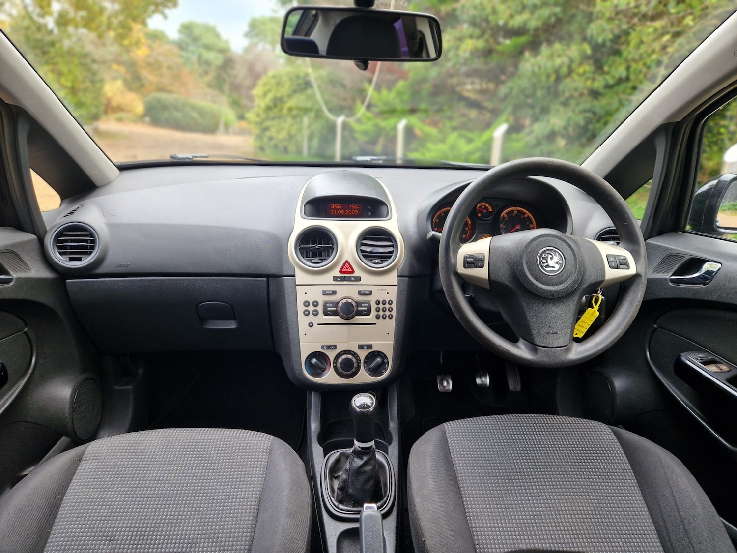 Used Vauxhall Corsa 2009 for sale - 76478030: Photo 16