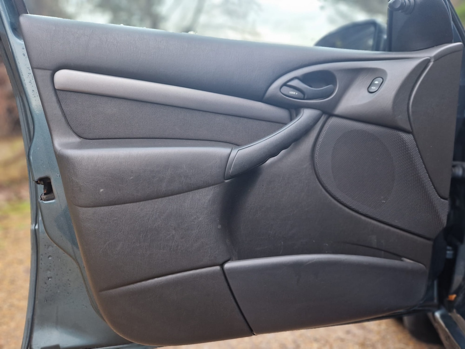 Used Ford Focus 2003 for sale - 76920070: Photo 36