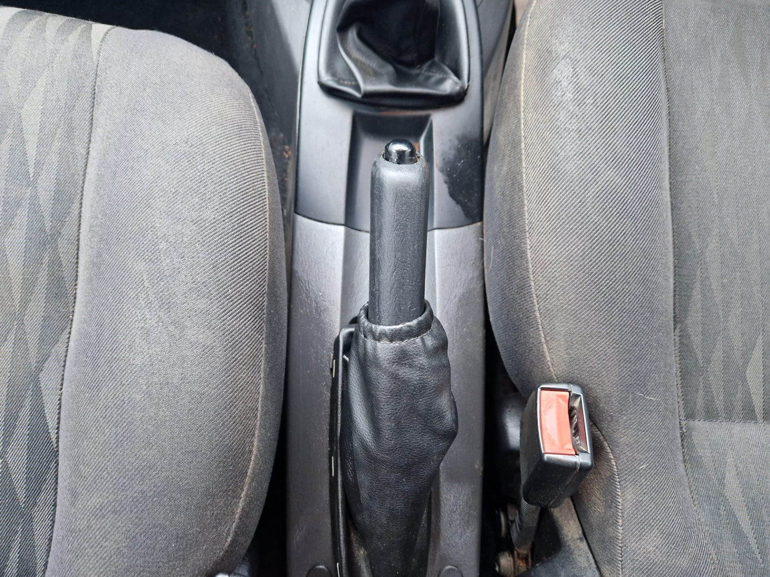 Used Ford Focus 2003 for sale - 76920070: Photo 38