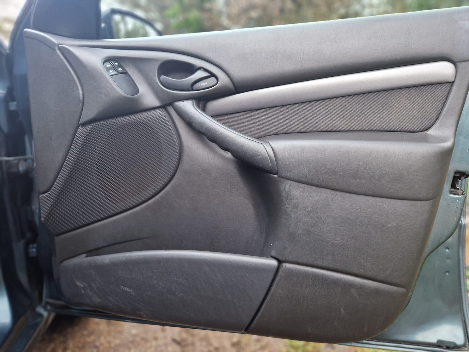 Used Ford Focus 2003 for sale - 76920070: Photo 43