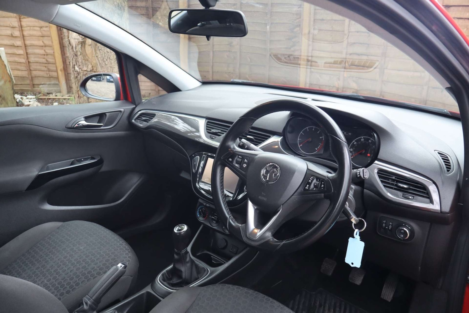 Used Vauxhall Corsa 2015 for sale - 78123009: Photo 4