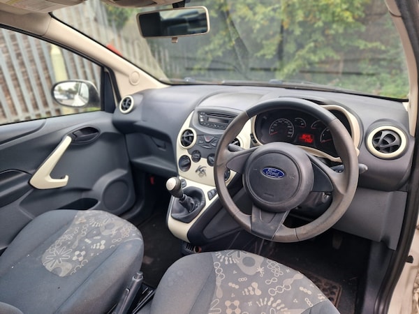 Used Ford Ka 2010 for sale - 76254431: Photo 9