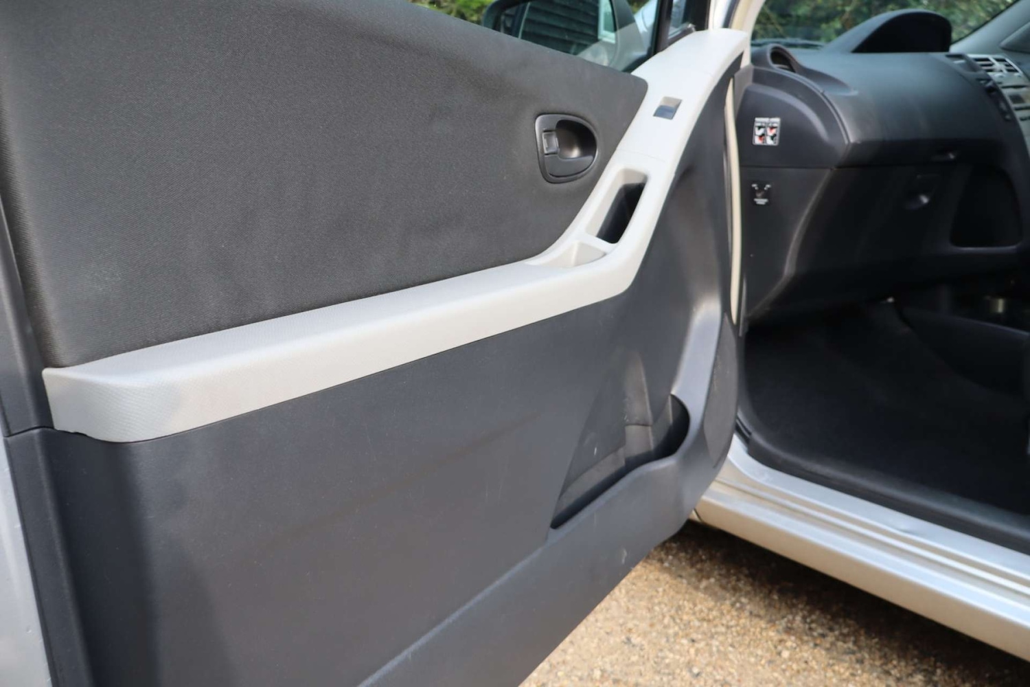 Used Toyota Yaris 2006 for sale - 77989936: Photo 34