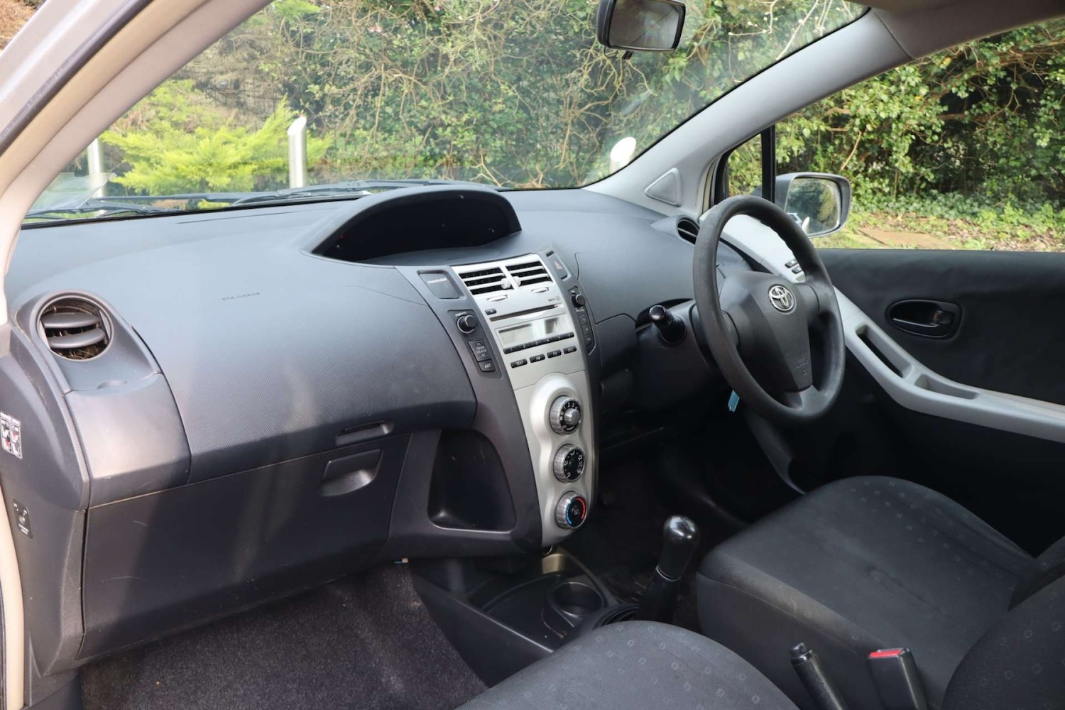 Used Toyota Yaris 2006 for sale - 77989936: Photo 4