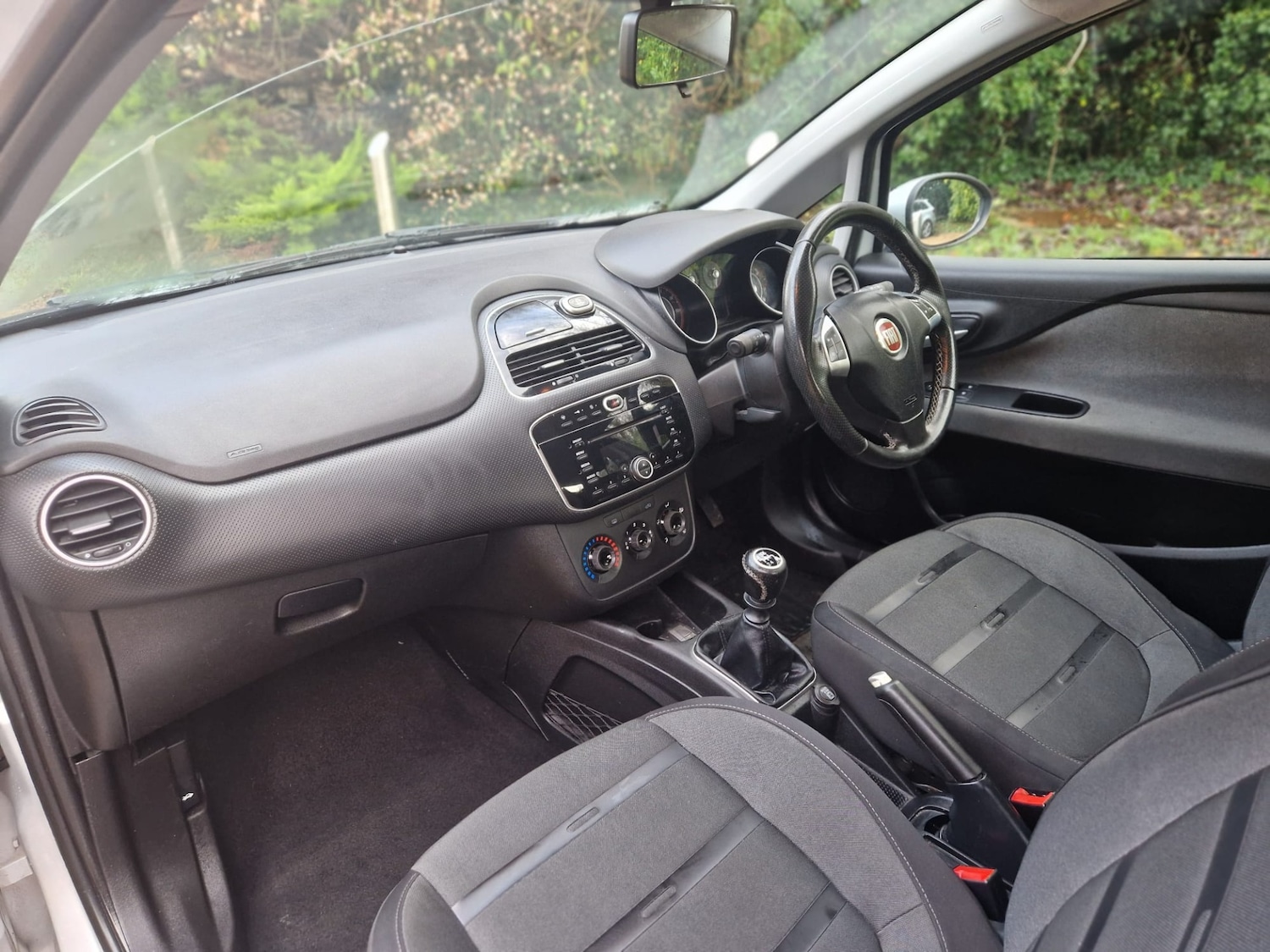 Used Fiat Punto Evo 2010 for sale - 76832048: Photo 24