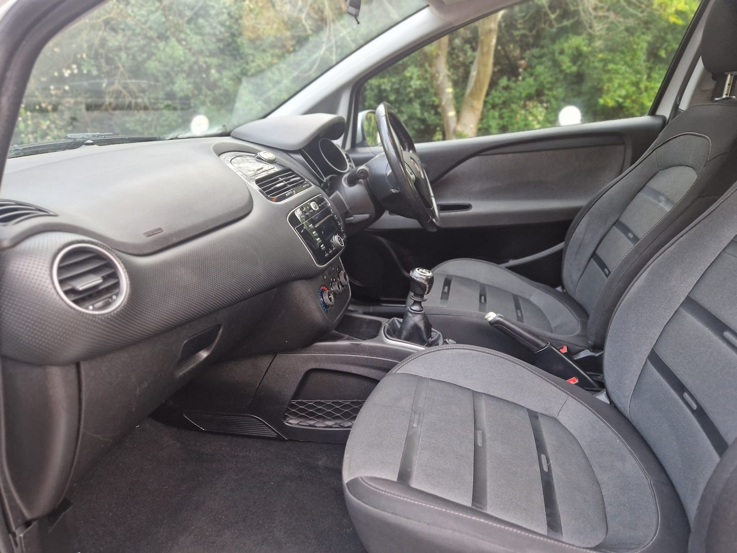 Used Fiat Punto Evo 2010 for sale - 76832048: Photo 25