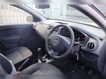Used Dacia Sandero 2016 for sale - 78298633: Photo