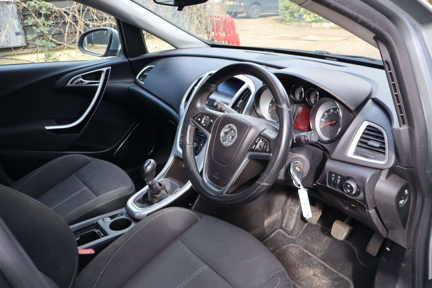 Used Vauxhall Astra 2011 for sale - 77910138: Photo 18