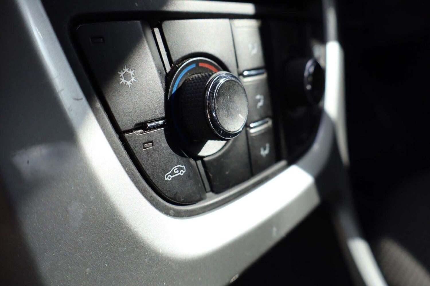 Used Vauxhall Astra 2011 for sale - 77910138: Photo 25