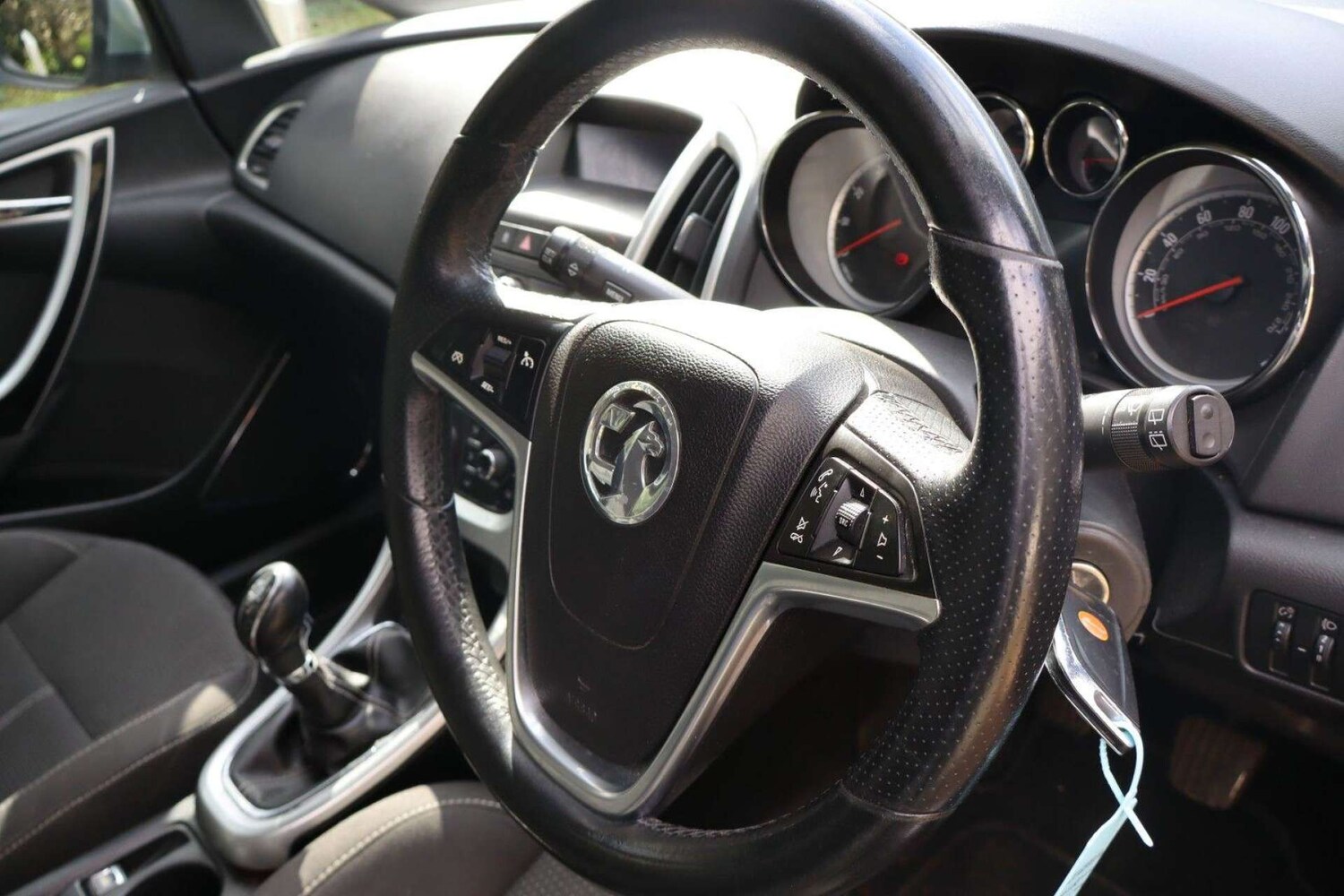 Used Vauxhall Astra 2011 for sale - 77910138: Photo 35