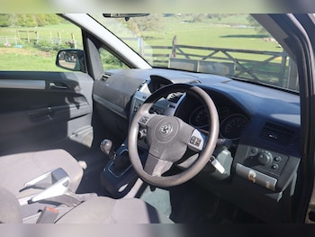 Used Vauxhall Zafira 2010 for sale - 78367184: Photo