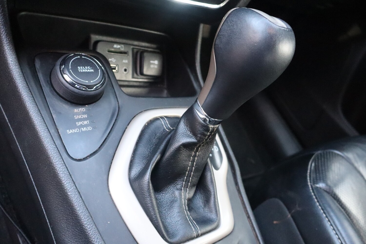 Used Jeep Cherokee 2014 for sale - 77196615: Photo 19