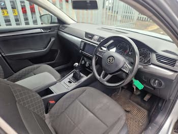 Used Skoda Superb 2018 for sale - 79734643: Photo